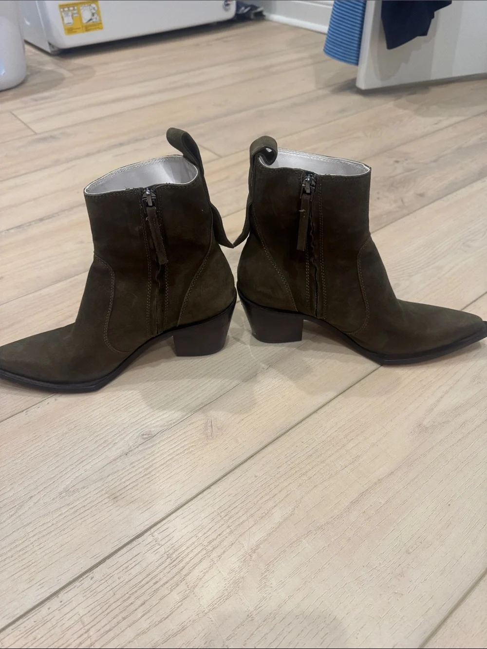 ONCEPT Nashville Ankle Boots | Autumn Moss | Size 6